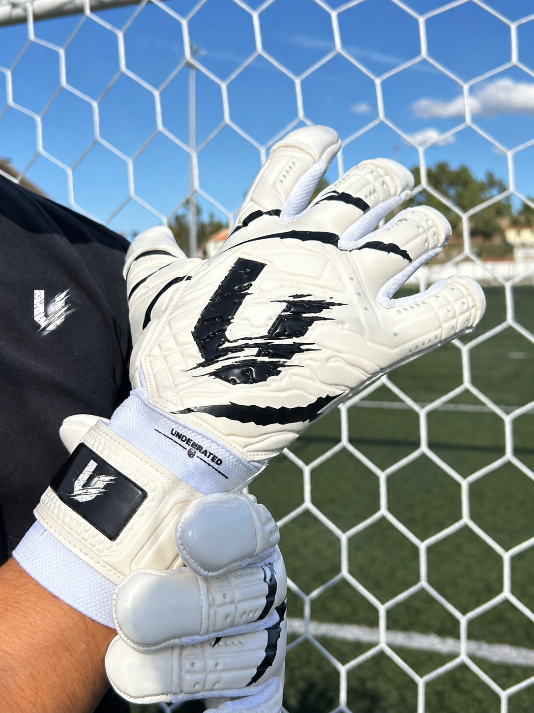TIGER - WHITE & BLACK ELITE