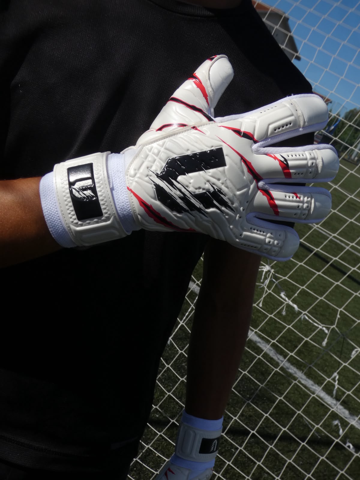 TIGER - WHITE & RED