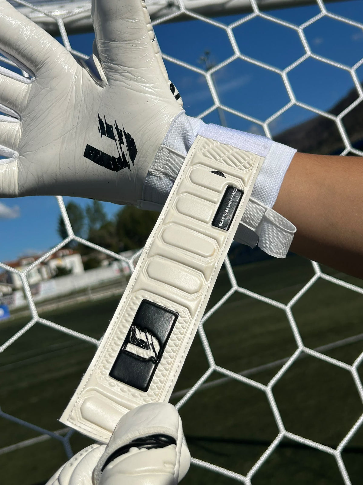 TIGER - WHITE & BLACK ELITE